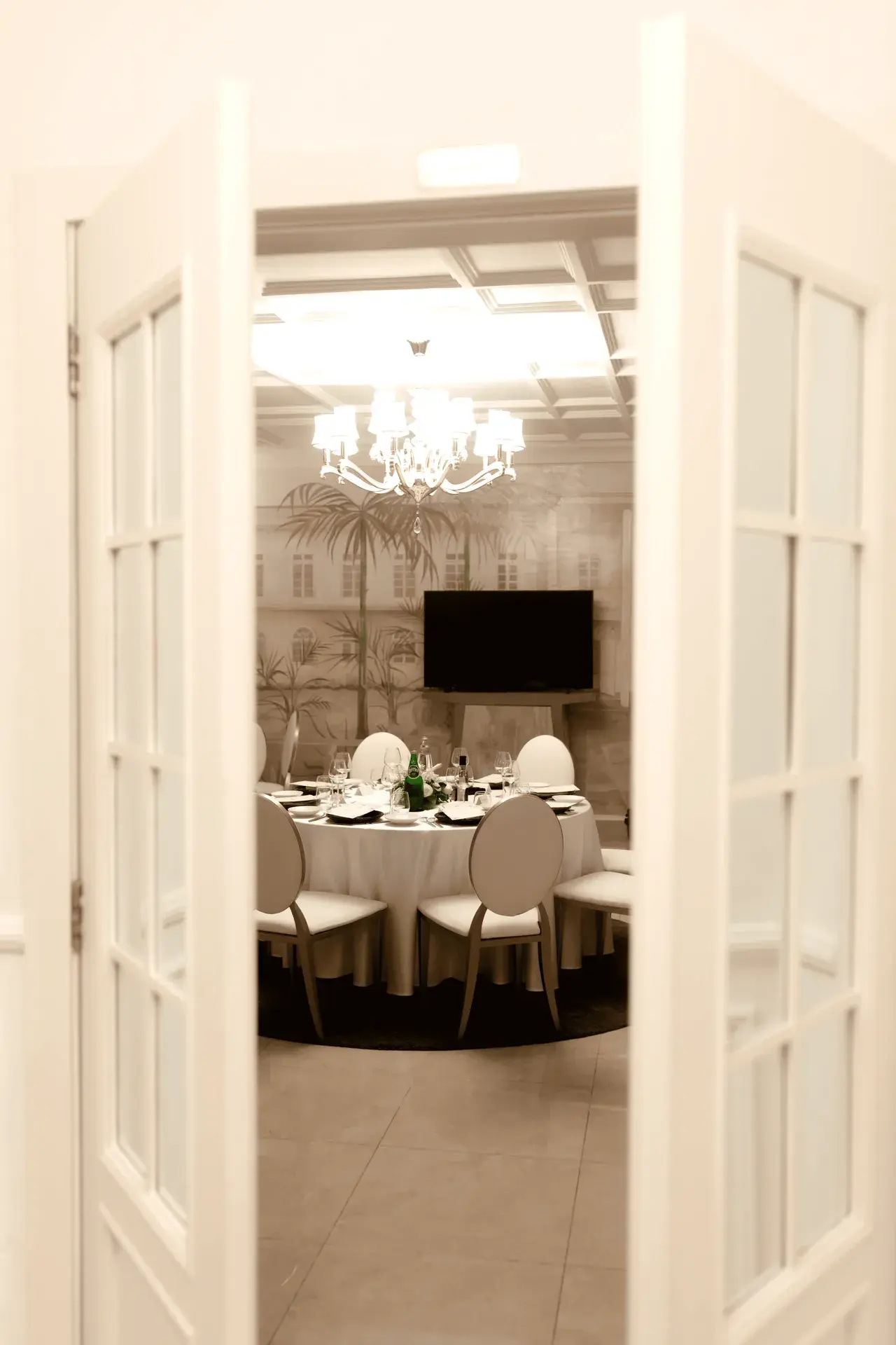 Elegant meeting space